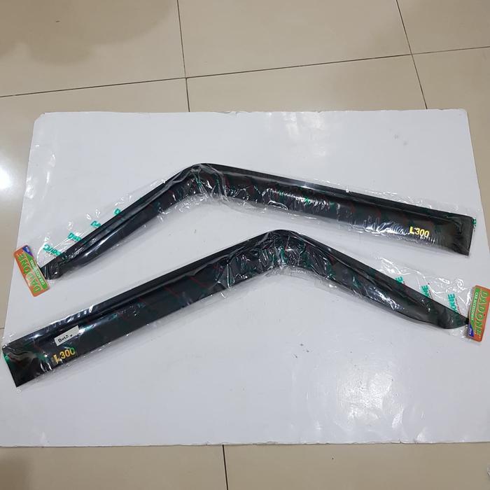 Talang Air Variasi / Door Visor Mitsubishi Colt L300 / L 300 Dadone