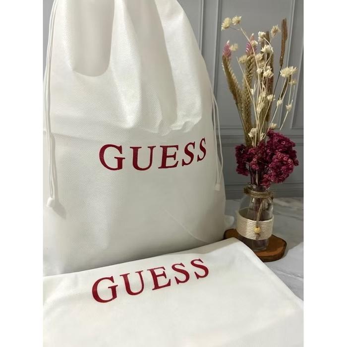 TAS TRAVEL DUSTBAG GUESS SARUNG TAS PELINDUNG DEBU SARUNG TAS PENGGANTI HEMAT RUANG