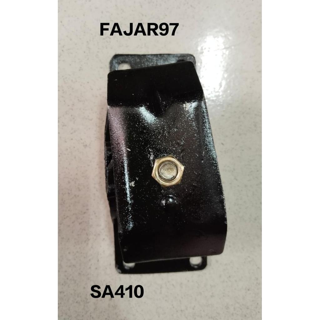Pangkon mesin transmisi Suzuki Forsa SA410 11620-82660
