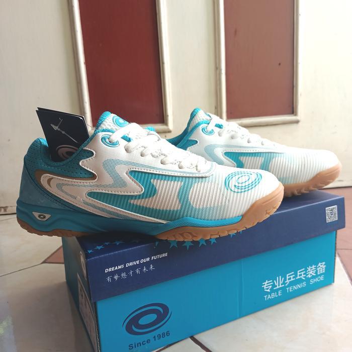 SEPATU YINHE TENIS MEJA