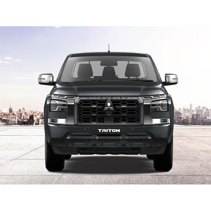 Garnish List Chrome Bemper Bumper Depan Mitsubishi New Triton 2025 4N16