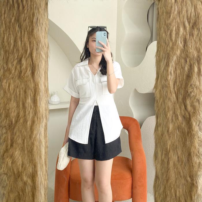 (COD) Vivi Slit Shirt Kemeja Kantor Wanita Lengan Pendek Linen