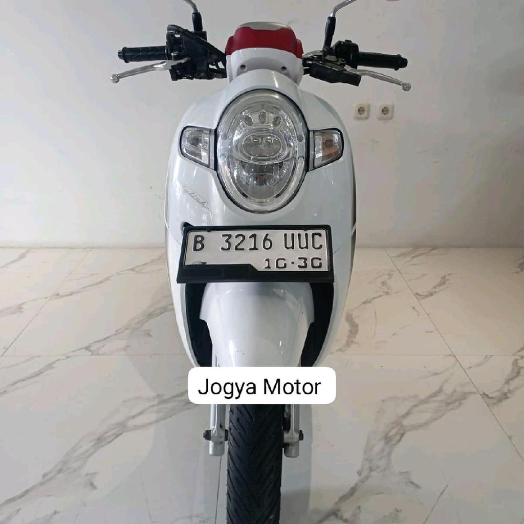 Honda Scoopy Stylish Tahun 2019 motor bekas berkualitas Jogyamotor