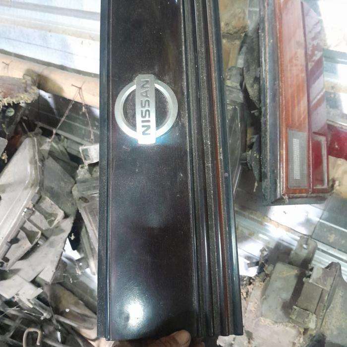 Garnis mobil nissan cefiro a31