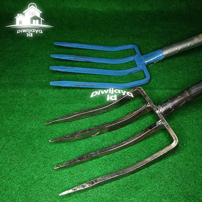 Garpu Injak - Sekop Penggali Tanah Asli Baja Anti Lengket Tbk