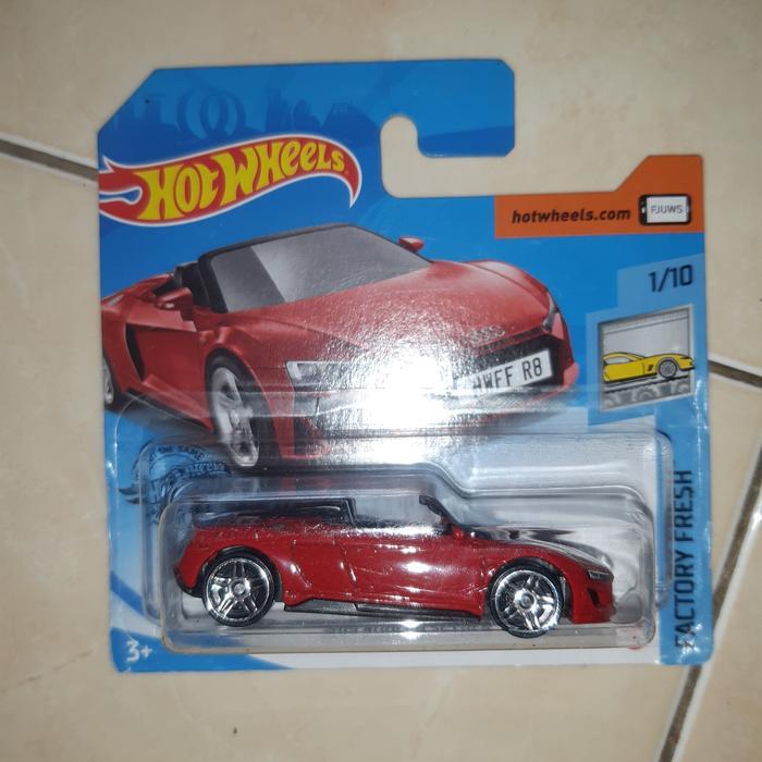 HOT WHEELS 2019 AUDI R8 SPYDER