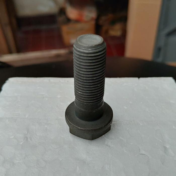 BAUT FLYWHEEL / BAUT RODA GILA ISUZU PANTHER DAN TRAGA ORISINIL