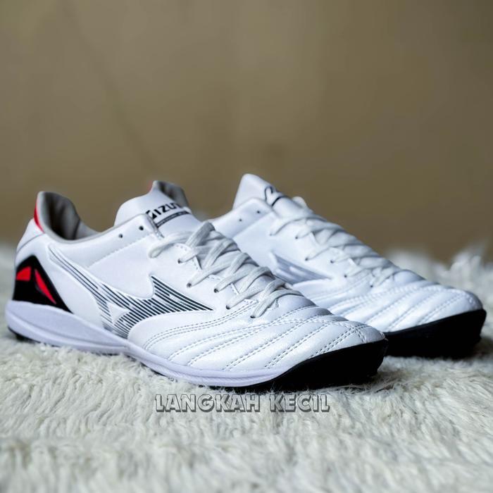 SEPATU FUTSAL MIZUNO MORELIA NEO 4 PRO WHITE BLACK CHINESE RED TURF TF