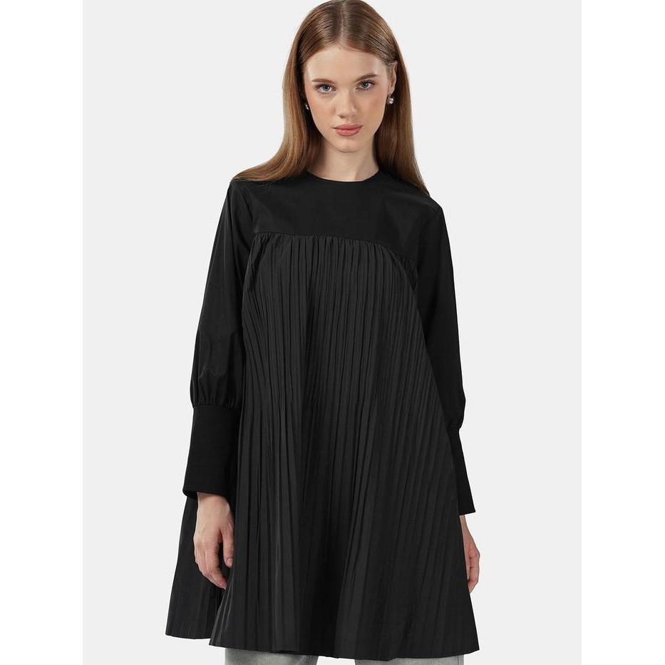 Benang Jarum - Briella Pleats Blouse - Black