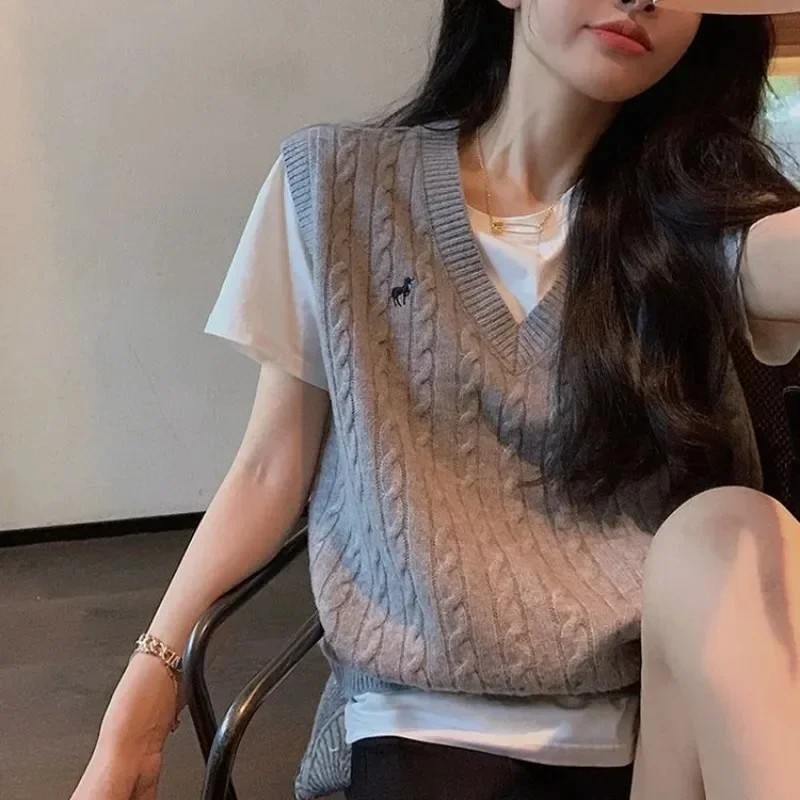 Women Sweater Vest Casual V-Neck Preppy Style Sleeveless Pullover Crop Top Oversize Sweater Knitted