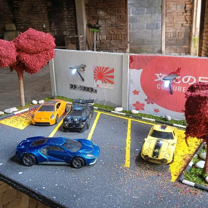 DIORAMA HOT WHEELS PARKIRAN JEPANG