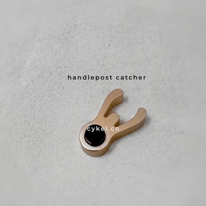 ACEOFFIX HANDLEPOST CATCHER CHAMPAGNE GOLD FOR BROMPT 3SIXTY PIKES