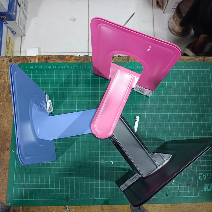 Pembatas Buku Besi / Stand Book/ Sekat Sekatan Buku