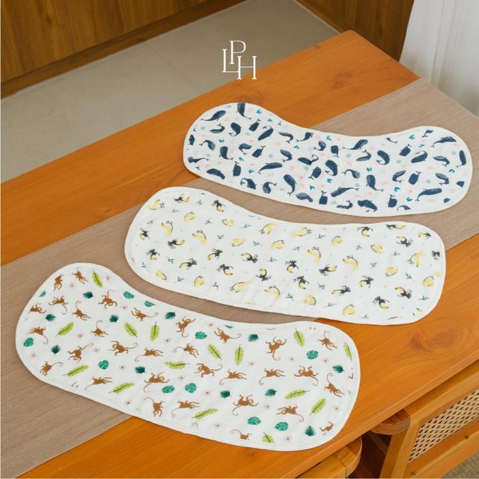 Little Palmerhaus Burp & Bib 8.0