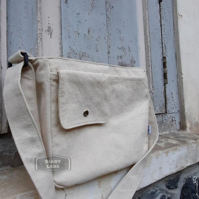 Aerostreet - Slingbag Simple Canvas Pocket Kantong / Tas Selempang Kanvas Pria Wanita Unisex