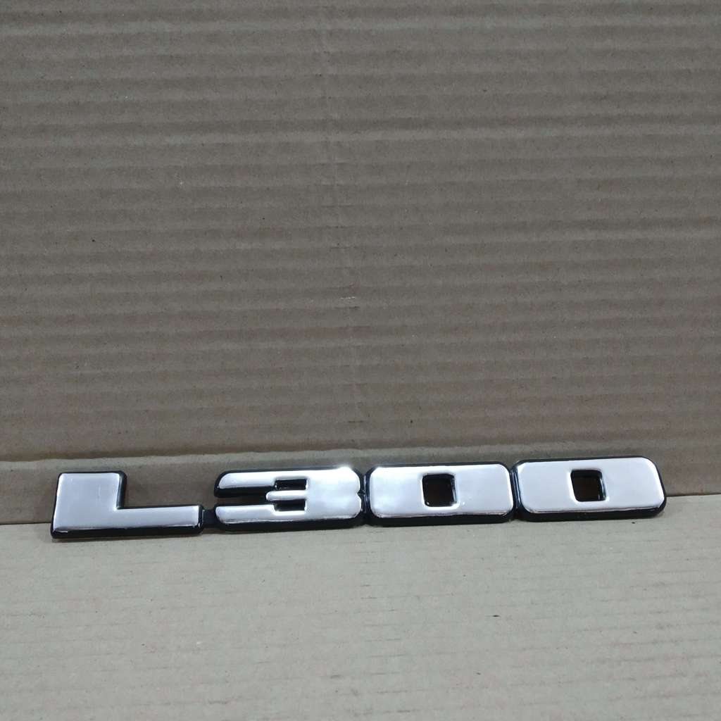 Emblem Tulisan L300 Mitsubishi
