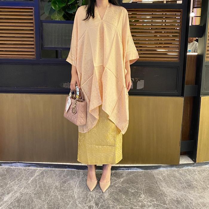 Lausboutique-Tunik Aruna Polos-Seri Awan-Tunik Batik [Hanya Atasan]