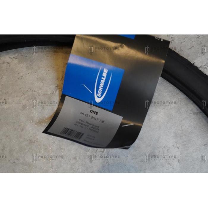Schwalbe One 22 451 Ban Luar