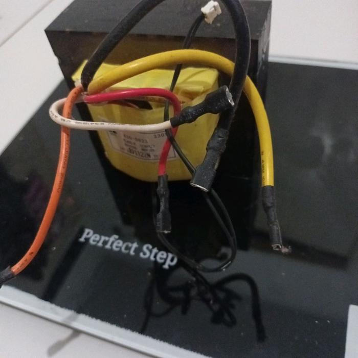 trafo ups apc bx1400 1400va