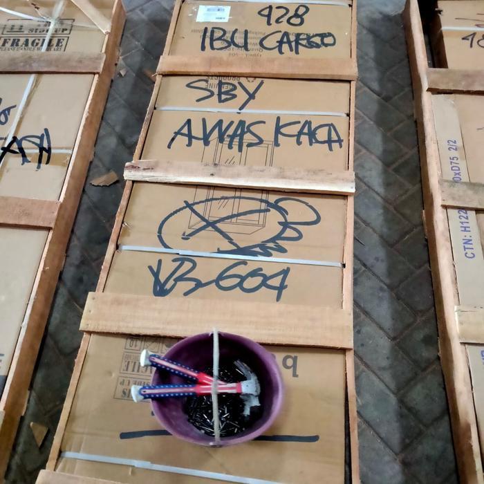 ￼Lemari Baju Besi Sliding XR-430 - Lemari Baju Sliding - Lemari Baju 4 pintu Sliding - CARGO WAJIB K