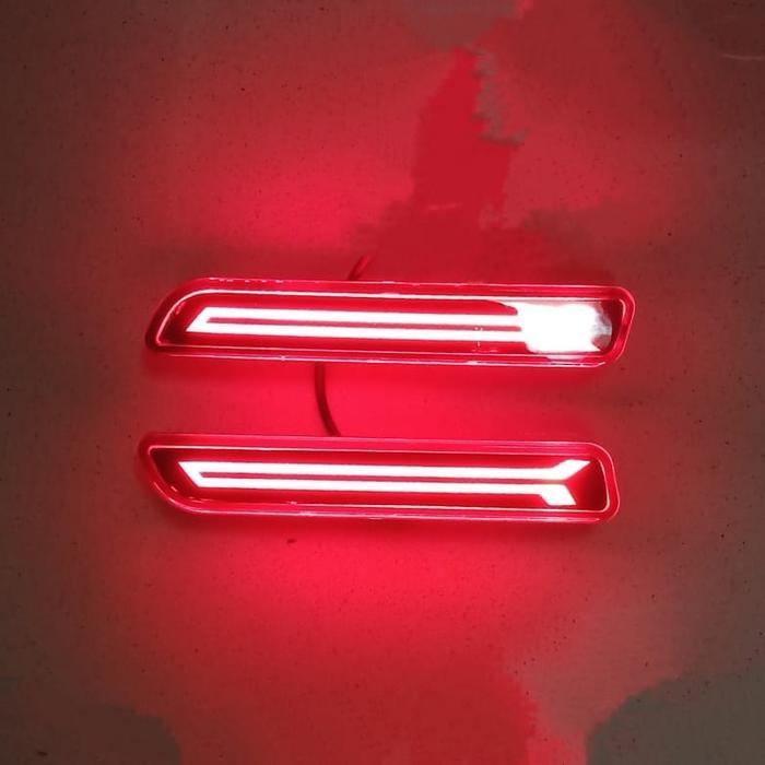 Lampu Refkektor bumper mobil Suzuki ERTIGA running