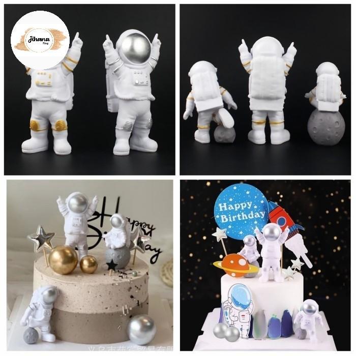 Cake Topper Desain Astronot Luar Angkasa