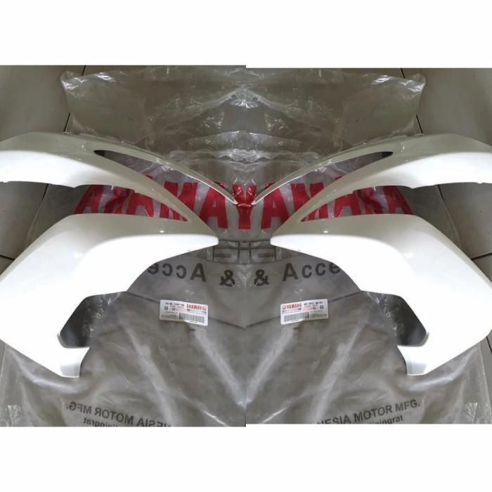 Body Cowling Kanan Aerox 155 Putih Original Ygp