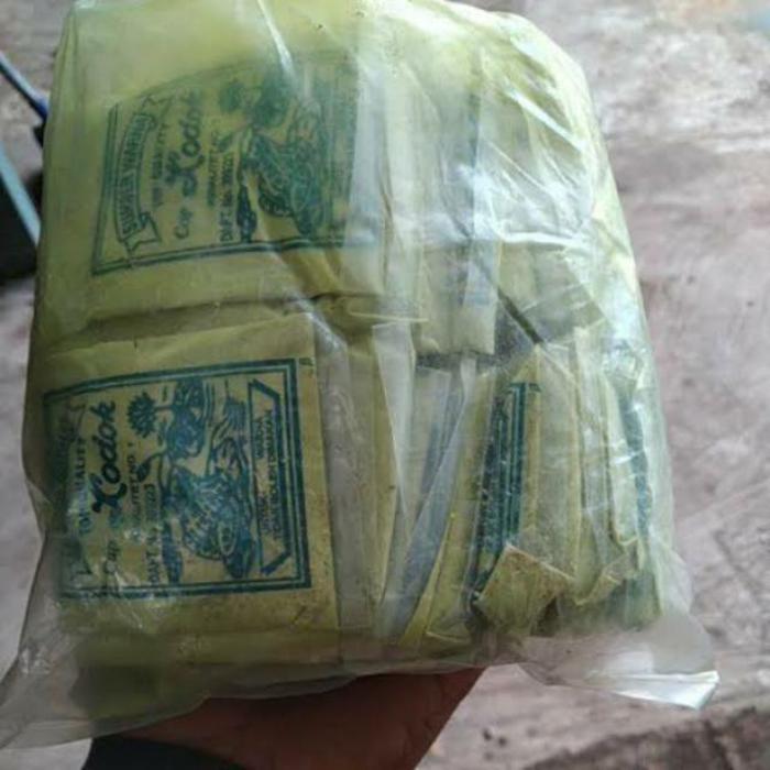 SEPUHAN CAP KODOK OO TAHU PEWARNA PAKAIAN