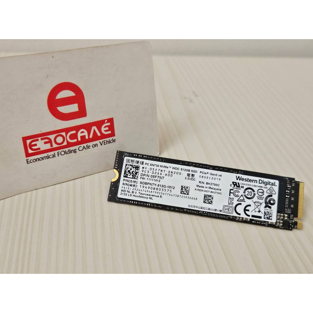 SSD M.2 NVMe Western Digital WD SN730 512GB PCIe Gen3 3.0 x4 di atas M2 SATA
