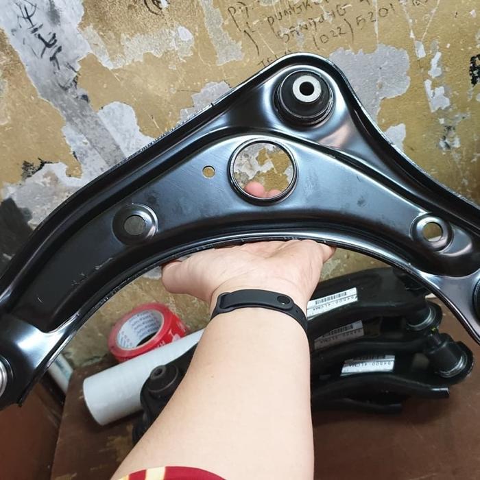 LOWER ARM SAYAP NISSAN DATSUN GO PANCA KIRI KANAN