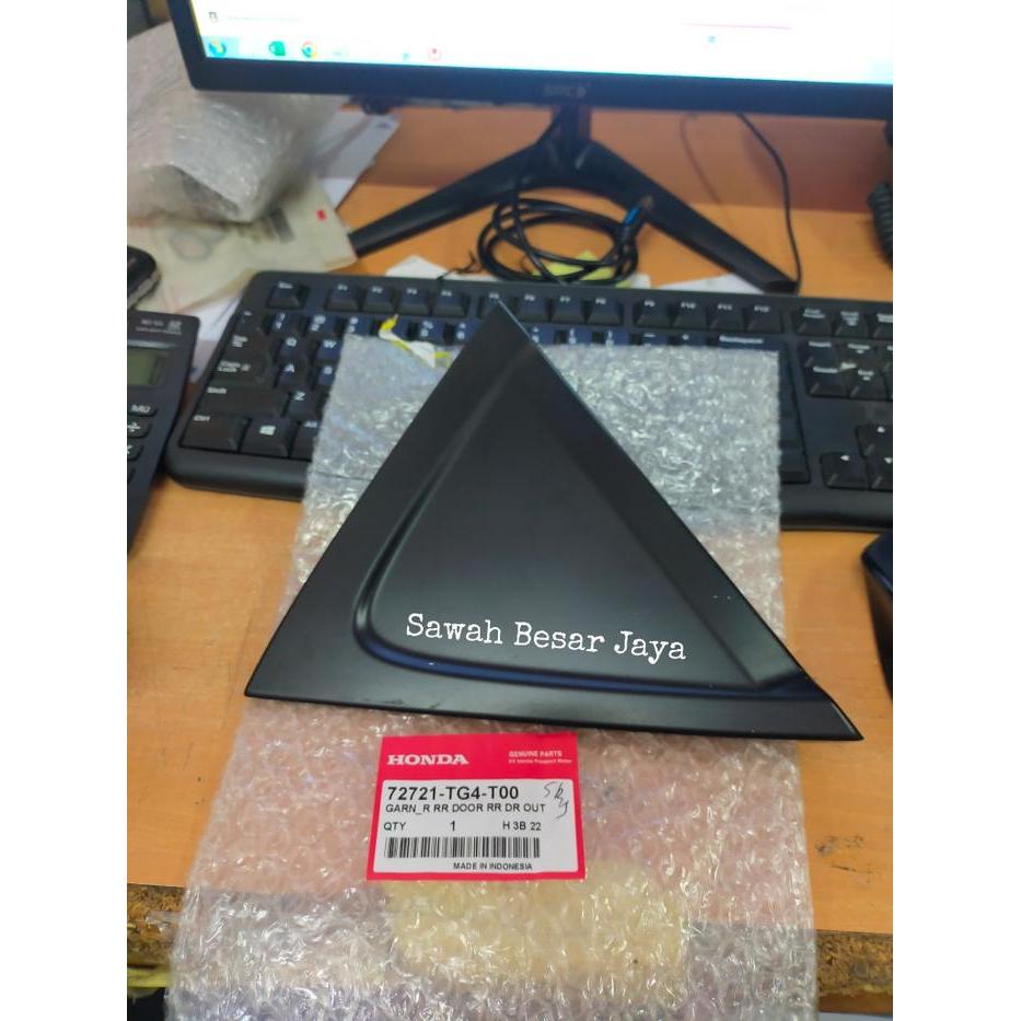 Cover Garnish Pillar Pilar Segitiga Tutup Pintu Belakang Luar Honda Brio Gen 2 Satya RS 2018 2019