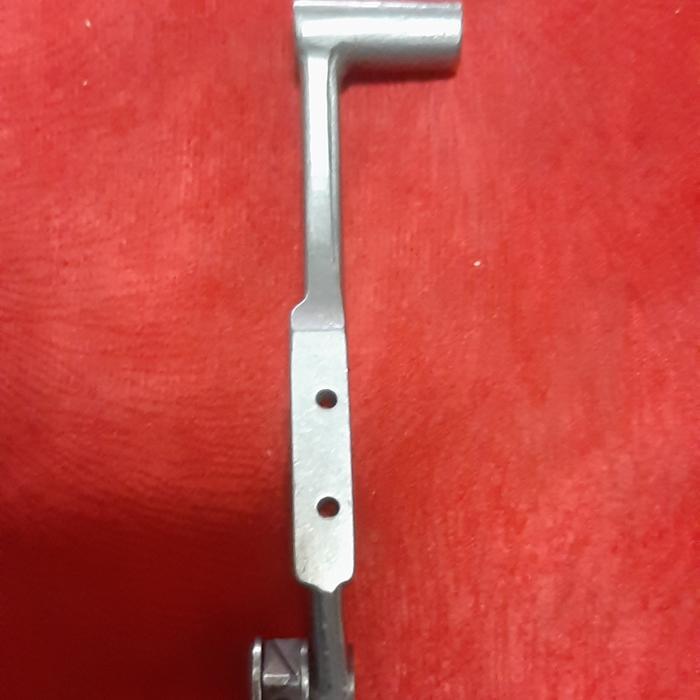 Dudukan gigi mesin jahit industrial typical GC6150M