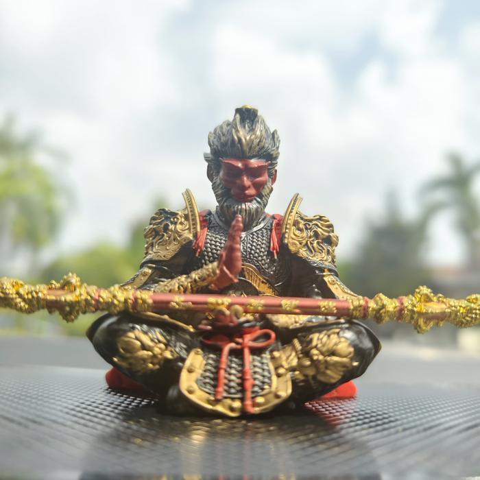 "New" Black Myth: Wukong Figur & Tongkat Toya Sakti Pajangan Model Bahan Besi Dengan Ukiran Full