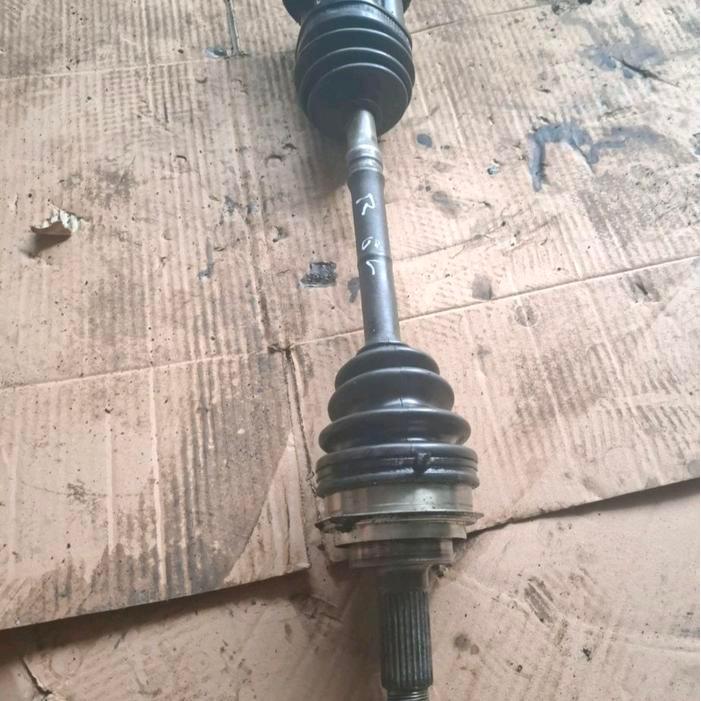 kohel as roda cv joint bagian kiri pendek corolla gl se salon ae80 84-87