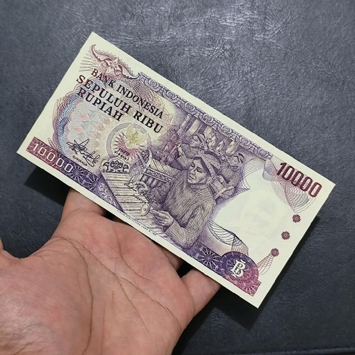 10000 rupiah gamelan 1979, 10000 rupiah jadul, uang kuno Indonesia