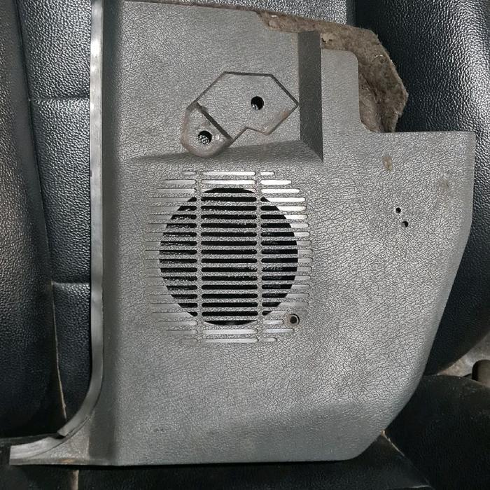 cover speaker depan bmw e30