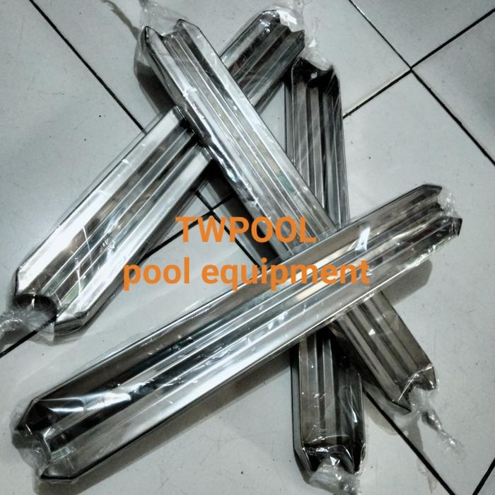 Pijakan kaki tangga kolam renang 1 set