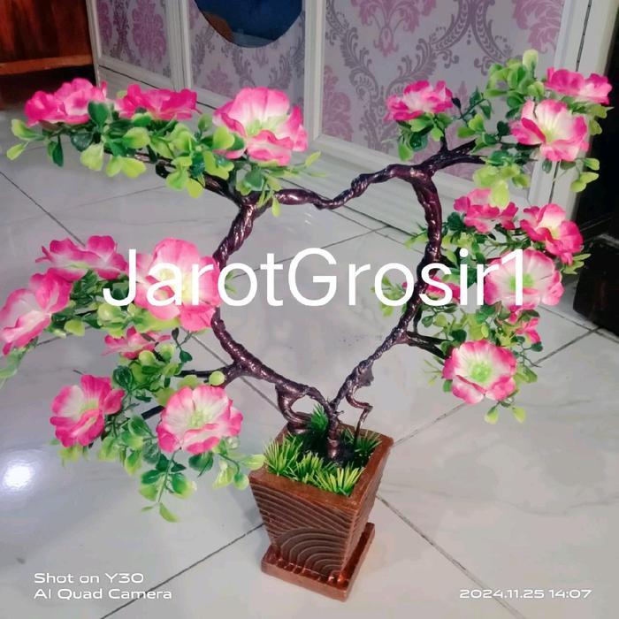 Bunga hias plastik dekorasi ruang /hiasan terbaru bonsai import / bunga cinta bentuk love tinggi