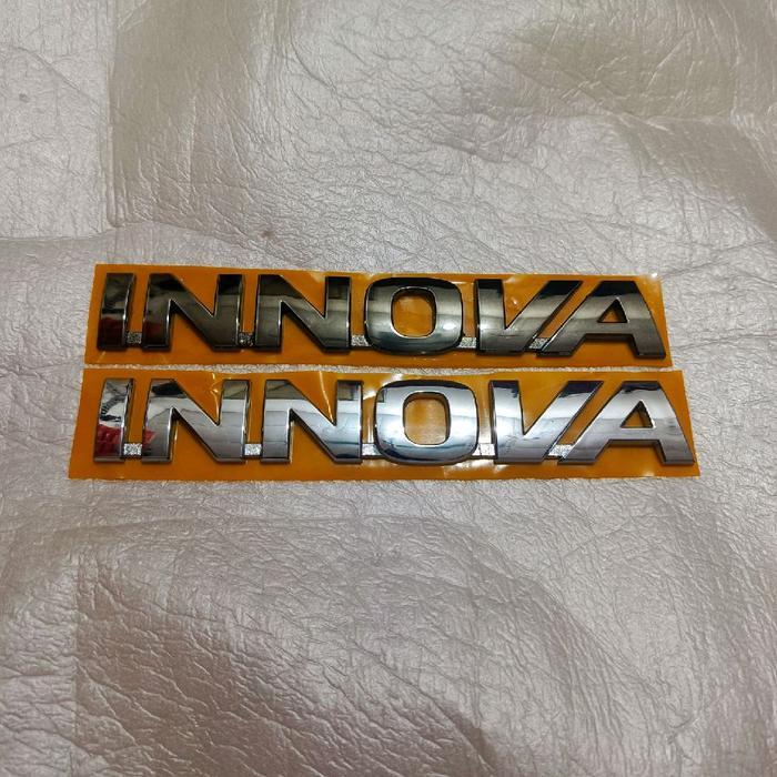 Ready emblem tulisan innova bagasi innova reborn black crome/crome Car
