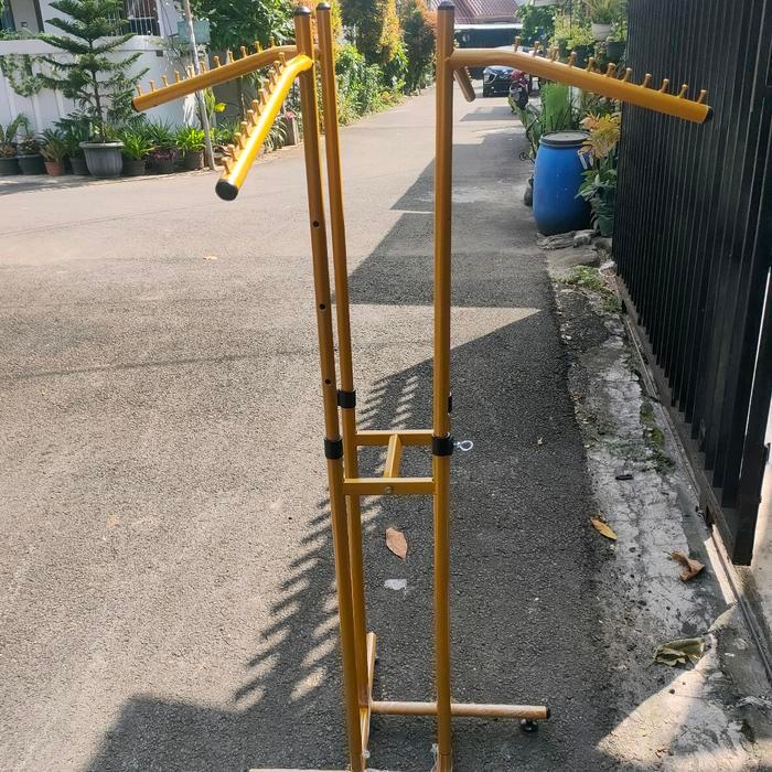 Gantungan Baju 4 Arah/Pajangan Baju Empat Arah Besi Gold