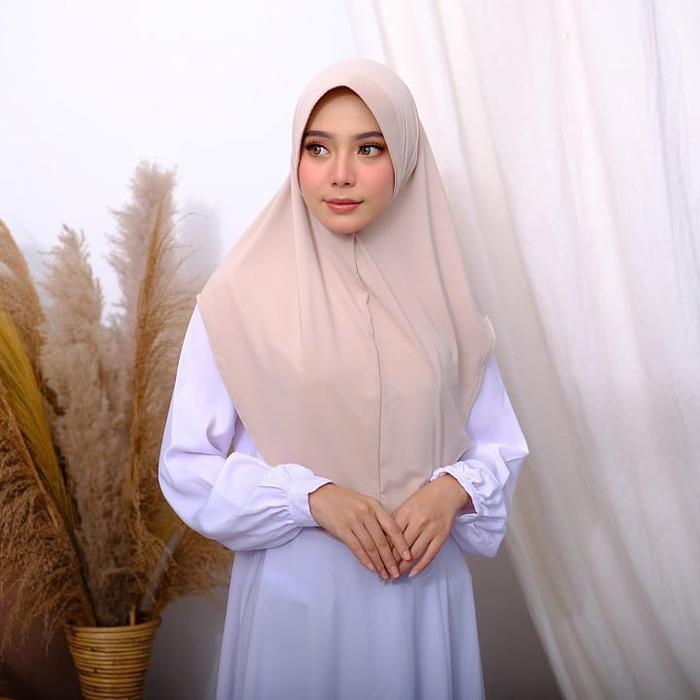 Jilbab Instan Khimar Bergo Antem Daily Hijab Jersey Pinguin Pet Busa Tipis, Simple & Menutup Dada
