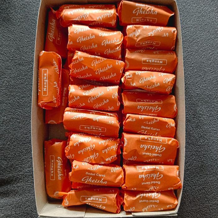 DODOL GARUT RASA NANGKA OLEH OLEH KHAS GARUT