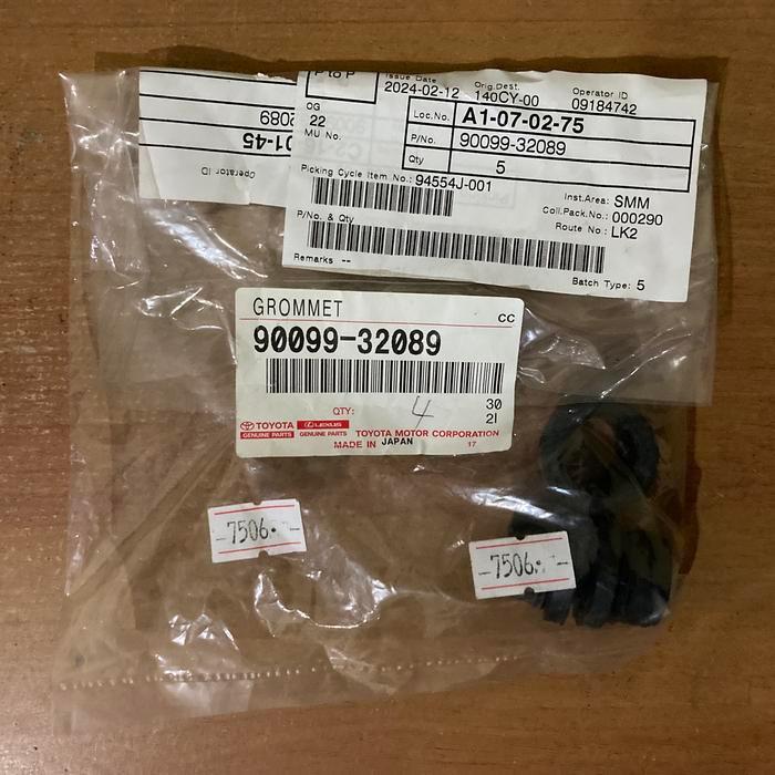 Karet Motor Washer Wiper Hilux RN20 RN25 Vigo Diesel TOYOTA GENUINE