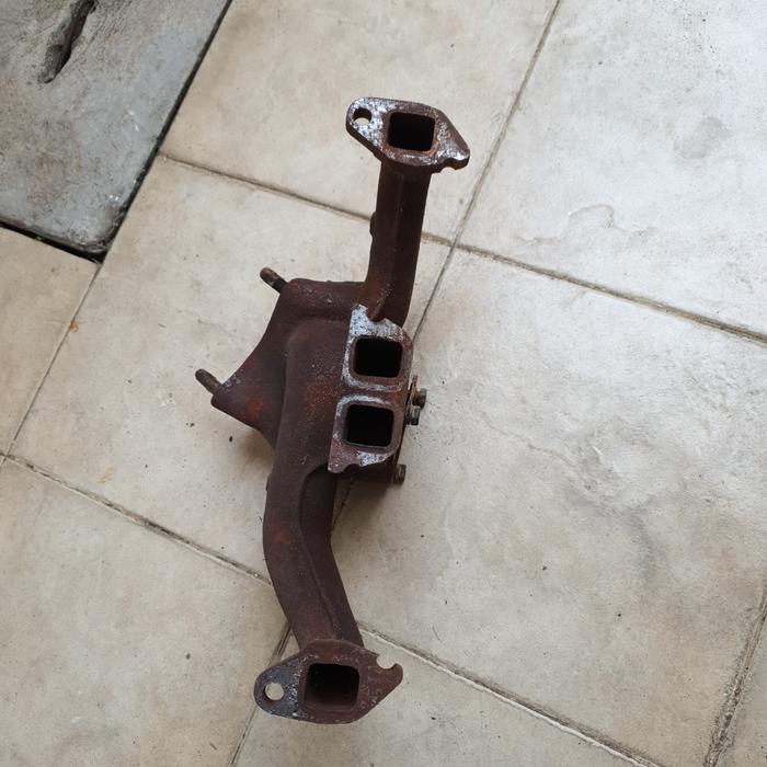 Manifold Api Exhaust Kijang Super 1994 Bekas