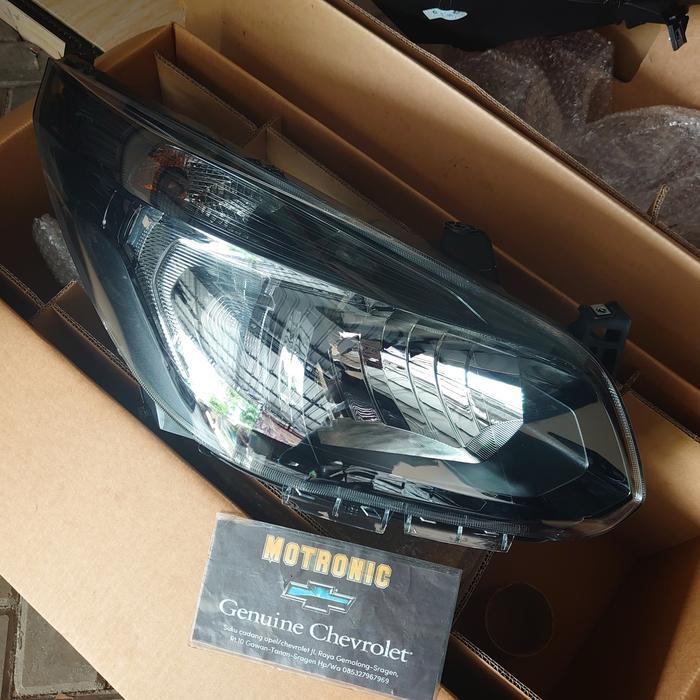Lampu Depan Head Lamp Headlamp Kanan Rh Chevrolet Spin Active Gm