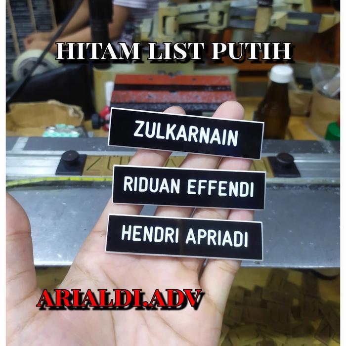 "New" papan nama dada grafir/ukir nametag grafir ukuran 28 cm magnet