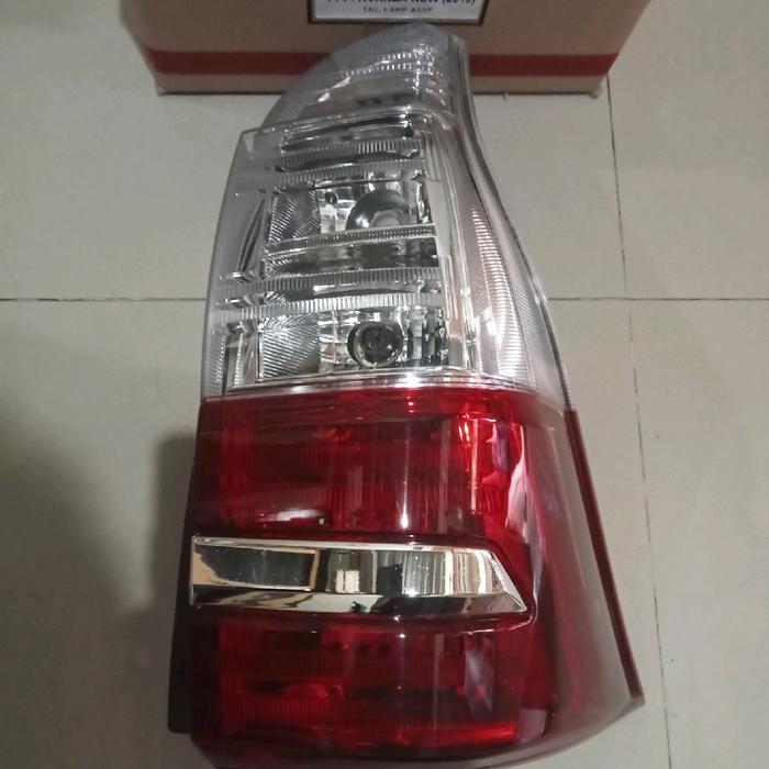 LAMPU STOP BELAKANG AVANZA 2019