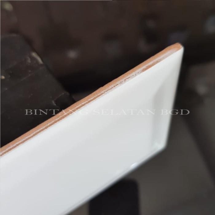 PROMO KERAMIK SUBWAY BATA BEVEL MULIA SIGNATURE METRO WHITE 10X20 KW1