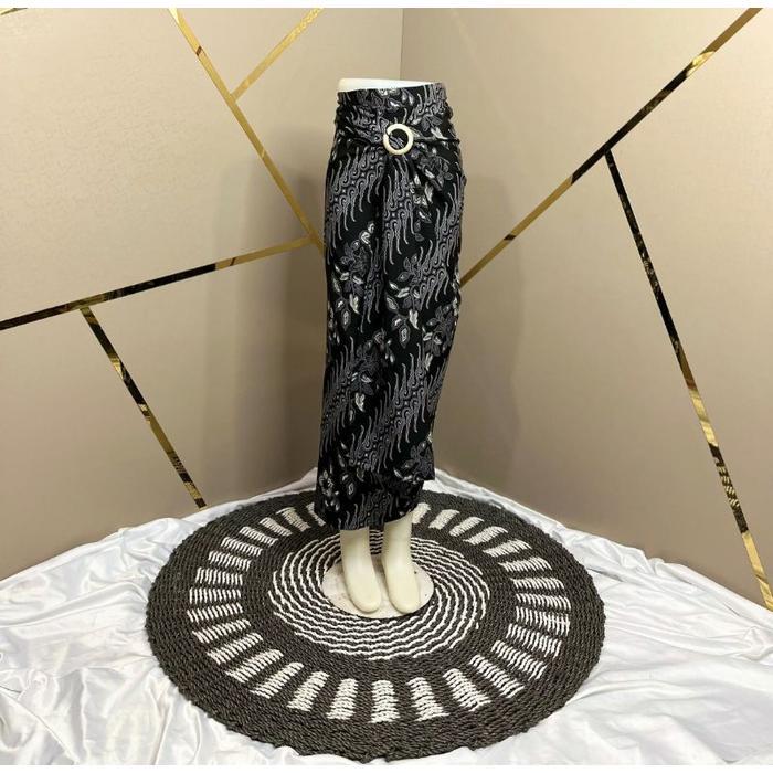 Rok lilit silk motif batik bunga//rok kebaya//rok batik//rok santai//rok bawahan kebaya Nyaman