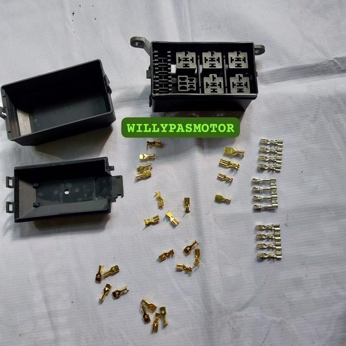 Fuse Box Sikring & Relay 6 Line Universal